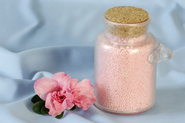 Bath salts with azalea blossom — Stock Photo, Image