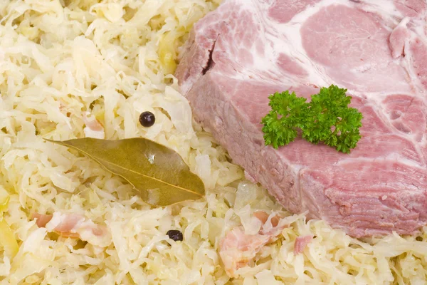 Sauerkraut con costillas de lomo —  Fotos de Stock