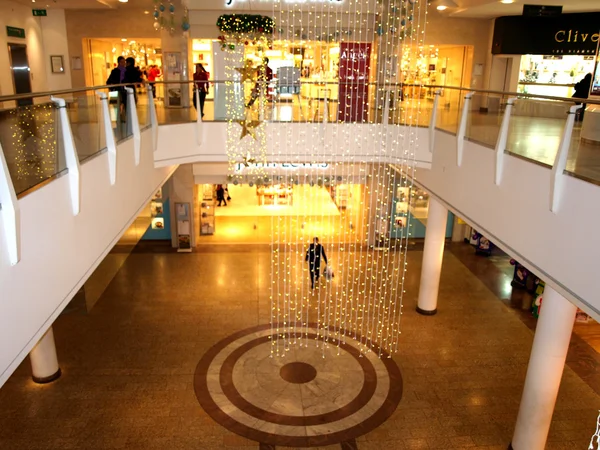 Christmas time in shopping centre — Stock Photo, Image