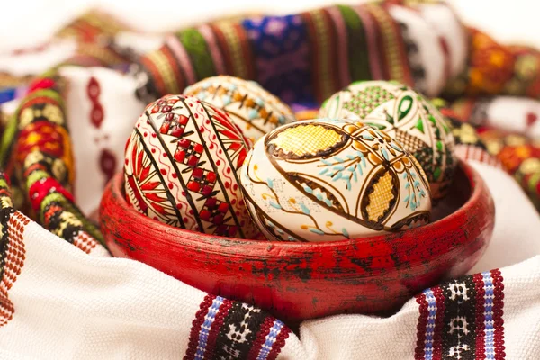 Painted Easter eggs on clay pottery — Stock Photo, Image