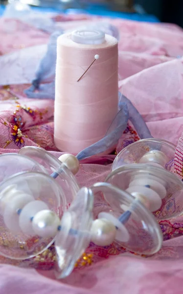Foss rosa en el estudio de sastrería — Foto de Stock