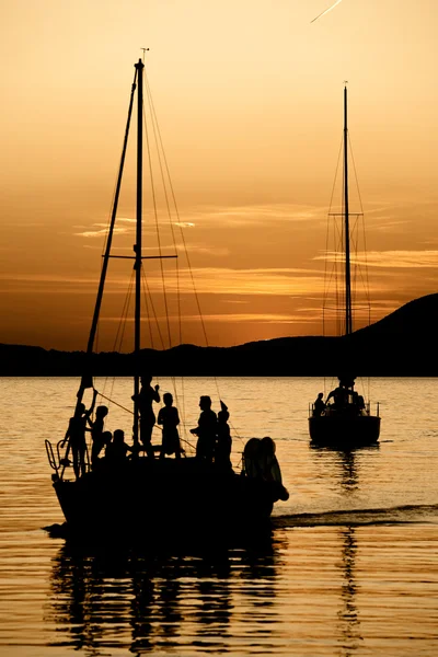 Barca al crepuscolo — Foto Stock