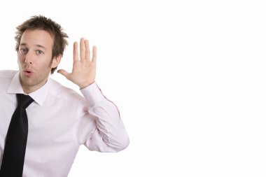 yakışıklı iş adamı dinleme dedikodu