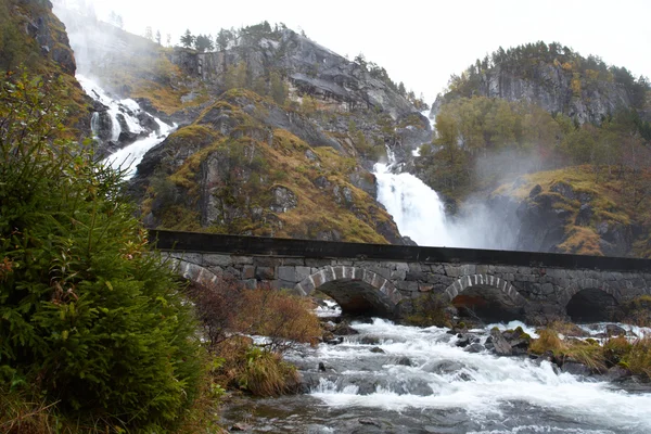 Lotefossen şelale, Norveç — Stok fotoğraf