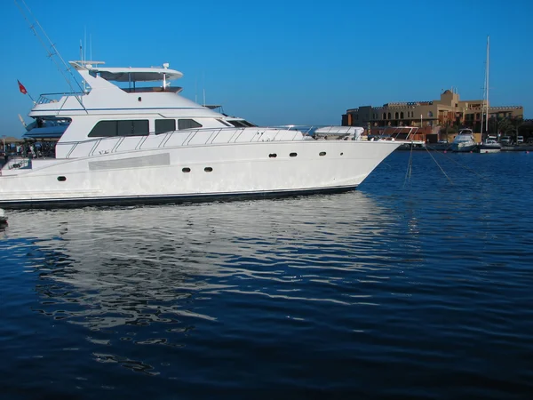 Luxurious yacht — Stock Photo, Image