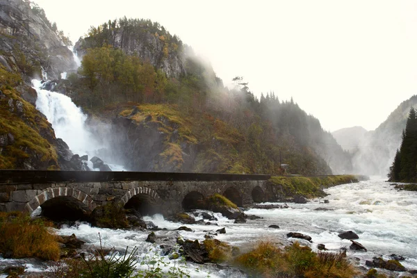 Wodospad lotefossen, Norwegia — Zdjęcie stockowe