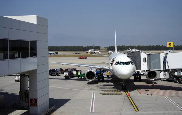 Airplane loading — Stock Photo, Image