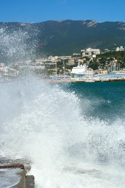 Tempesta a Yalta — Foto Stock