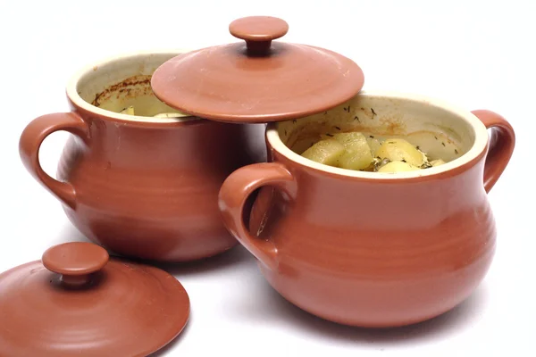Gestoofde aardappelen op de pot — Stockfoto