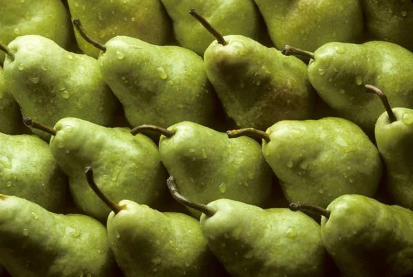 Bartlet pears lined up — Stock Photo, Image