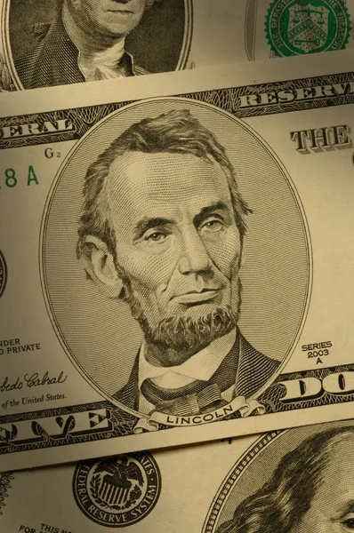 Abraham Lincoln na nota de 5 dólares — Fotografia de Stock
