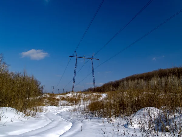 景观与电力线路 — 图库照片