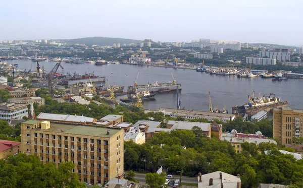 Владивосток міста, затоки Золотий Ріг — стокове фото