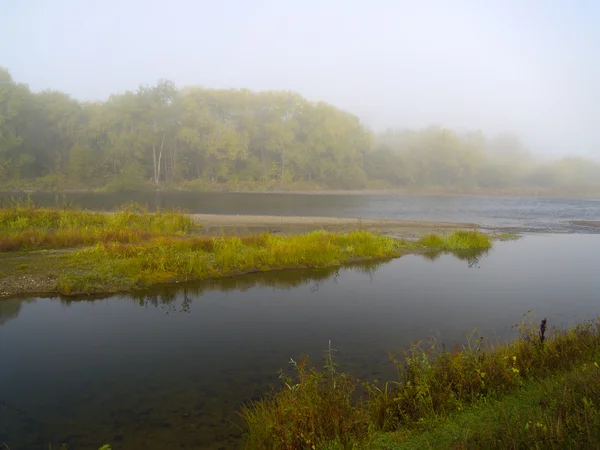 Mattina nebbia fiume — Foto Stock