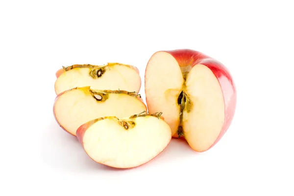 Rött äpple halv och tre stycken — Stockfoto