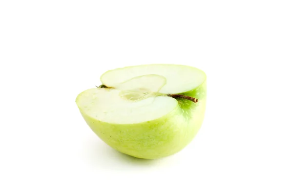 Половина зеленого яблука — стокове фото