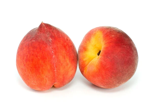 Pair of red peaches — Stock Photo, Image