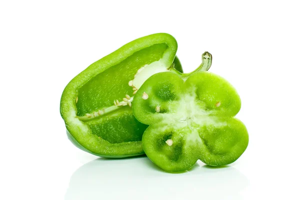 Grüne Paprika in Scheiben geschnitten — Stockfoto
