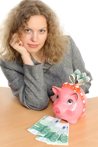 Piggybank を持つ女性 — ストック写真