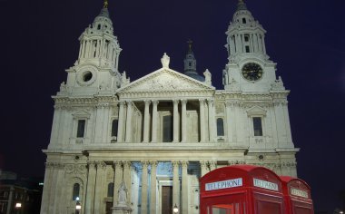 St Paul's Cathedral in London clipart