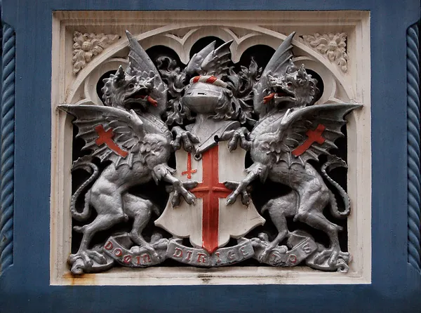 Heraldische symbool op tower bridge, Londen — Stockfoto