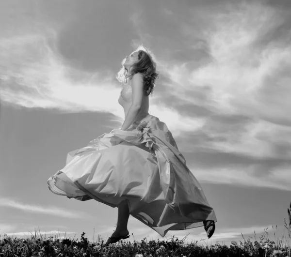 結婚式の後の美しい花嫁 — ストック写真