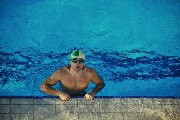 若い選手は水泳選手 — ストック写真