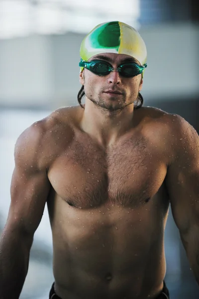 Giovane atleta nuotatore — Foto Stock