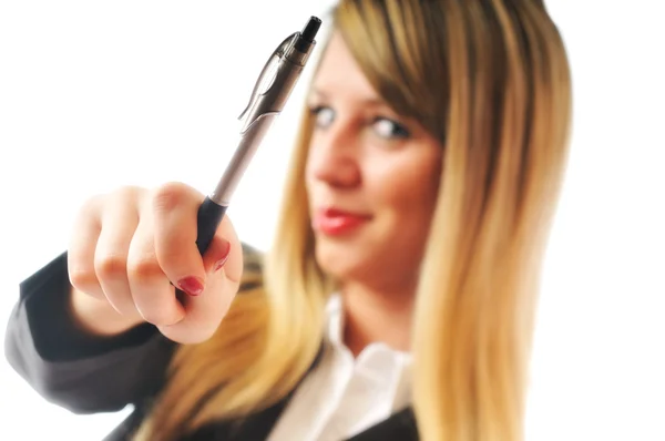 Eine junge Geschäftsfrau mit Stift — Stockfoto