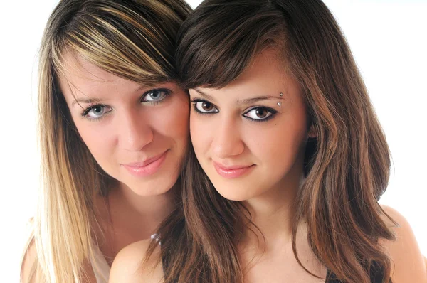 白で隔離される 2 つの若い女の子 — ストック写真