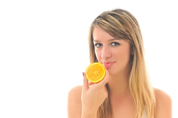 Vrouw geïsoleerd op wit oranje houden — Stockfoto