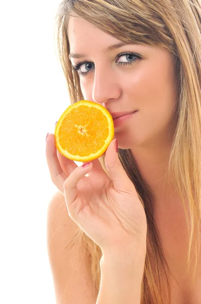 Frau isoliert auf weißem Laderaum orange — Stockfoto