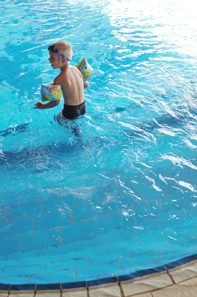 Leuk zwembad — Stockfoto