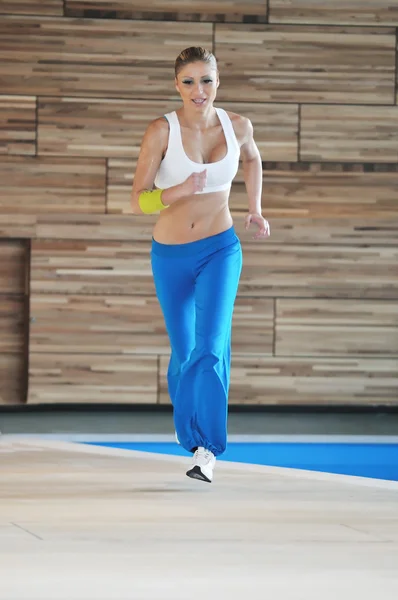 Fitness kobieta, jeden — Zdjęcie stockowe