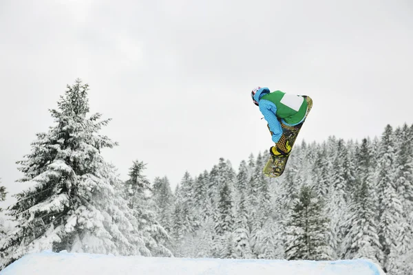 Snowboard άλμα — Φωτογραφία Αρχείου