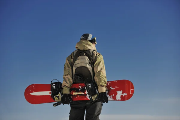 Freestyle snowboarder sari și plimbare — Fotografie, imagine de stoc