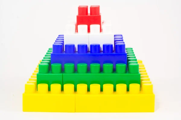 Pirâmide de tijolos de brinquedo 3 — Fotografia de Stock