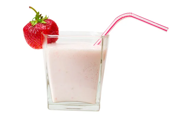 Свіжі полуничний молочний коктейль — стокове фото