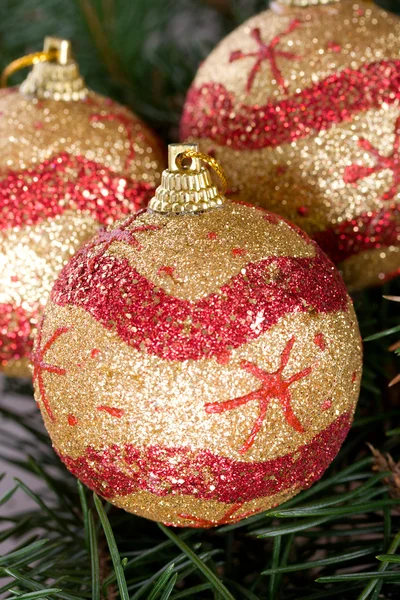 Close-up três bolas de Natal — Fotografia de Stock
