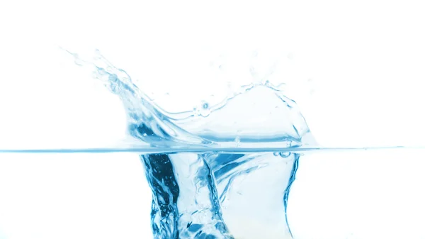 Salpicadura en agua azul — Foto de Stock