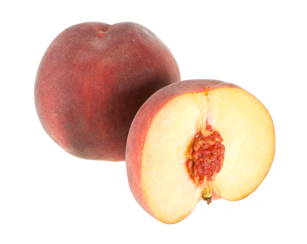 Twee perziken geïsoleerd — Stockfoto