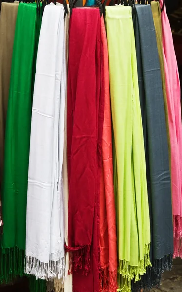 Reeks van kleurrijke kleding — Stockfoto