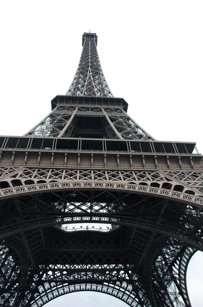Tour Eiffel avec vue grand angle — Photo