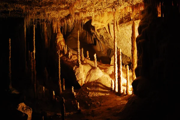 Печера утворень — стокове фото