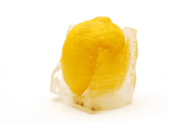Lemon in Ice — Stock Photo, Image