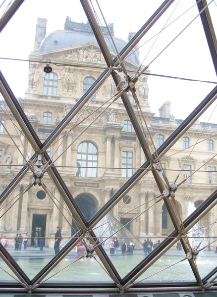 Construcción de cúpula de vidrio — Foto de Stock