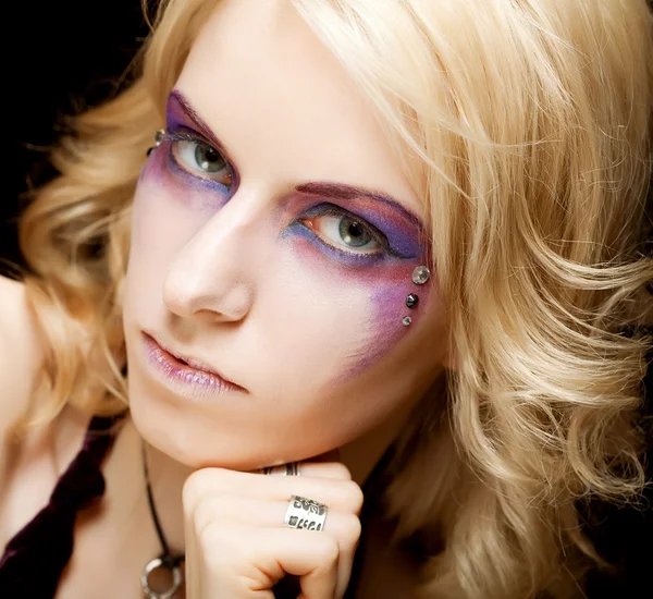 Sexig kvinna med kreativa makeup — Stockfoto