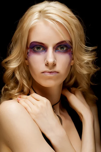 Sexy vrouw met creatieve make-up — Stockfoto