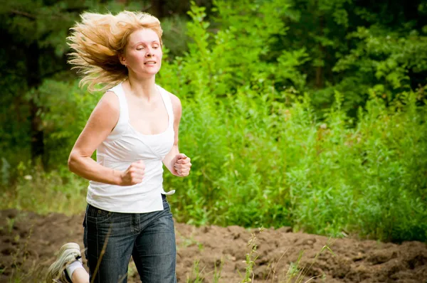Mulher correndo — Fotografia de Stock