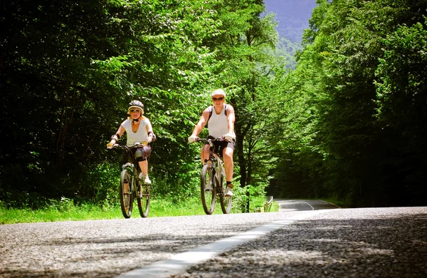 Två cyklister — Stockfoto